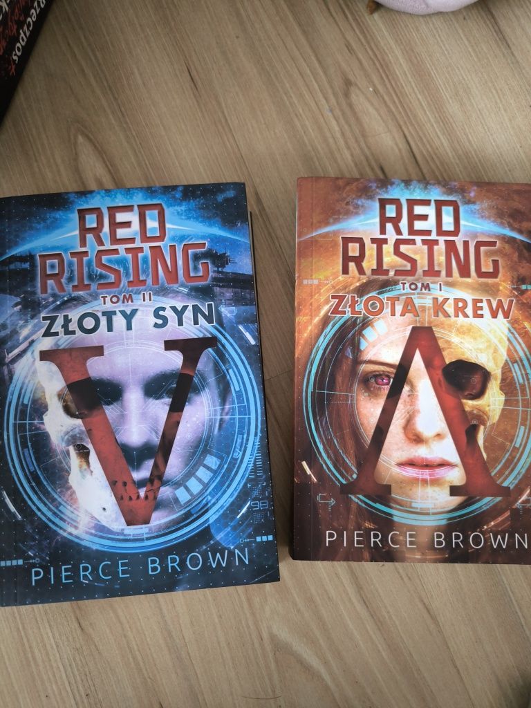 Książka "Red rising" Piętce Brown tom 1 i 2 złoty syn złota krew