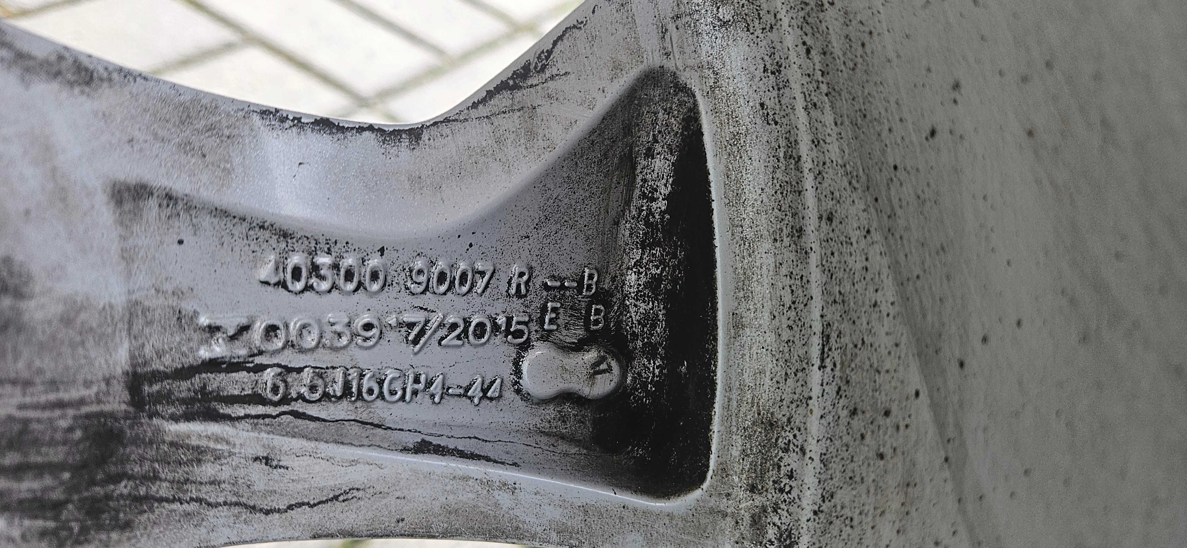 Oryginalne felgi RENAULT CLIO IV CAPTUR 4x100 16cali  zimowe 195/55/16