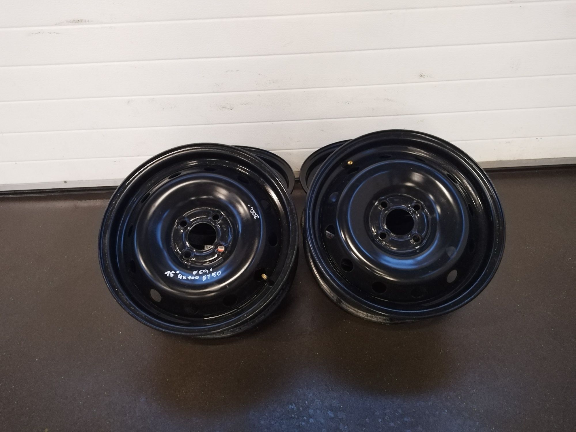 Felgi stalowe 15'' 4x100 Nissan