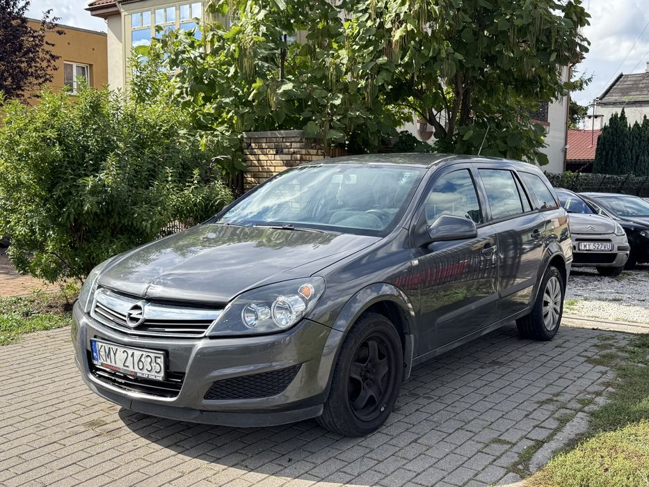 Opel Astra 1.6 benzyna 2011r - ZADBANA - Raty - Dostawa pod DOM