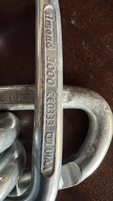 Mosquetões Simond - rosca de seguranca (8 unidades)