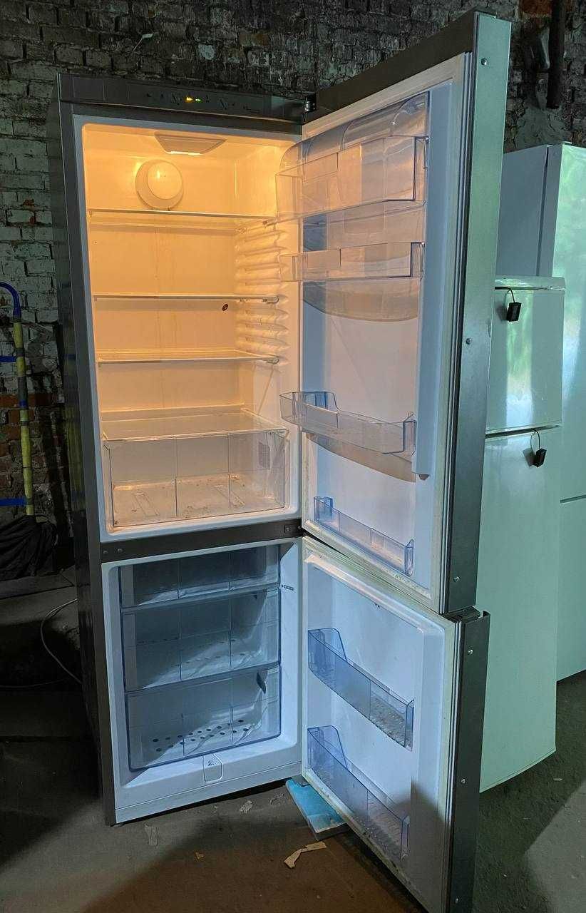 Холодильник Gram KF-30456-01-X ( 185 см) з Європи