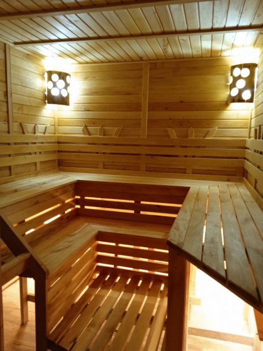 Будинок для відпочинку , баня з віниками, альтанка, мангал, басейн.