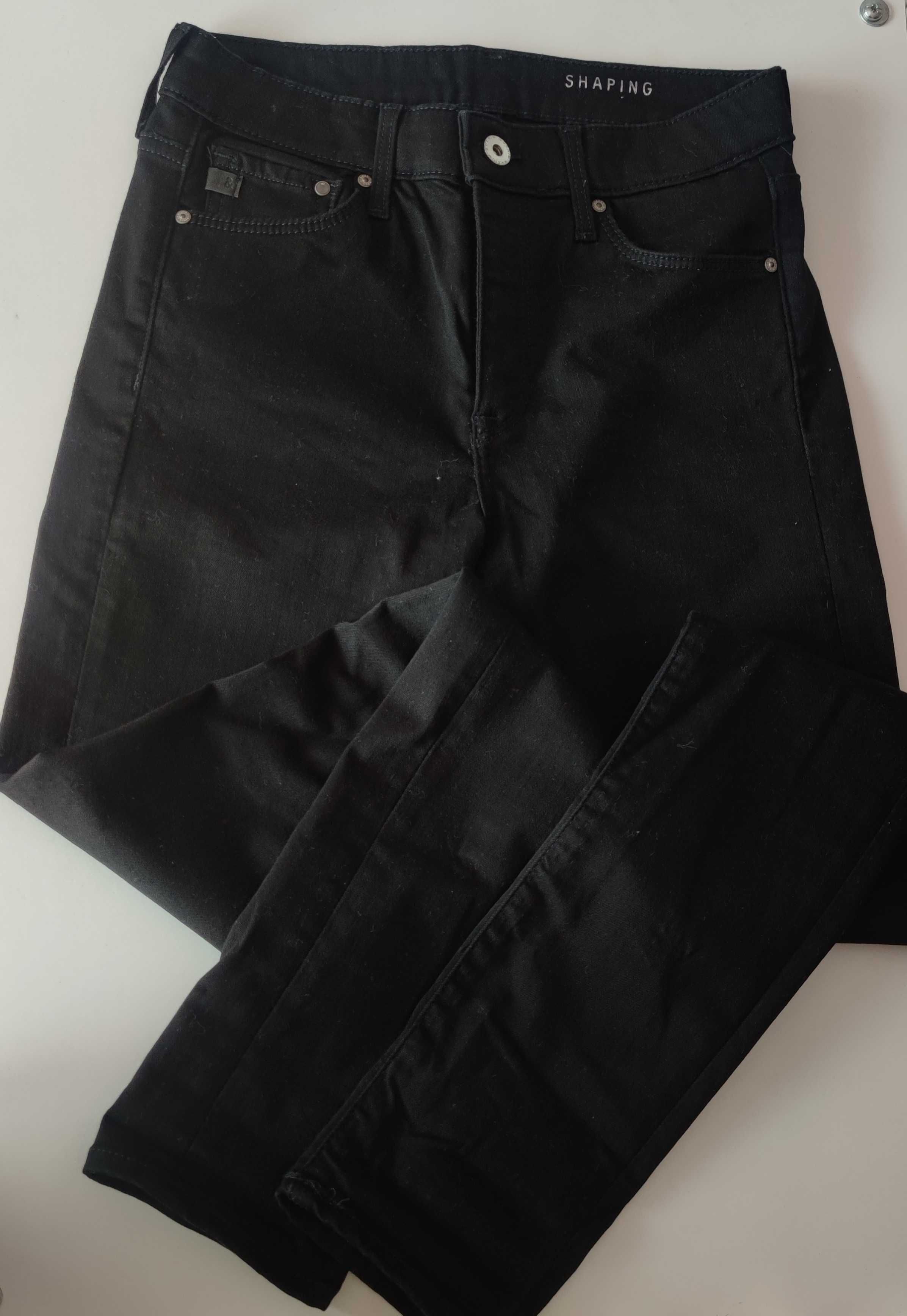 Czarne spodnie r. 36