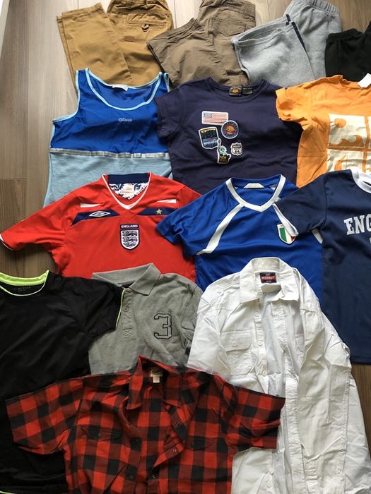 Sprzedam spodnie i koszulki dla chłopca rozmiar 152 wiek 11-12 lat