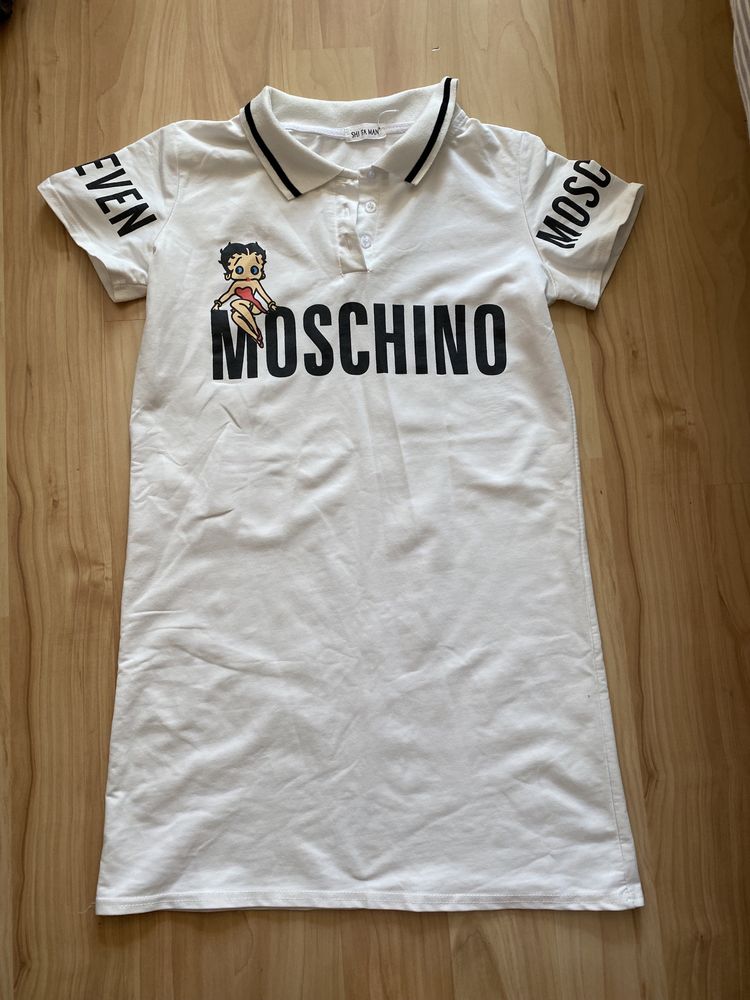 Біле легке спортивне плаття Moschino