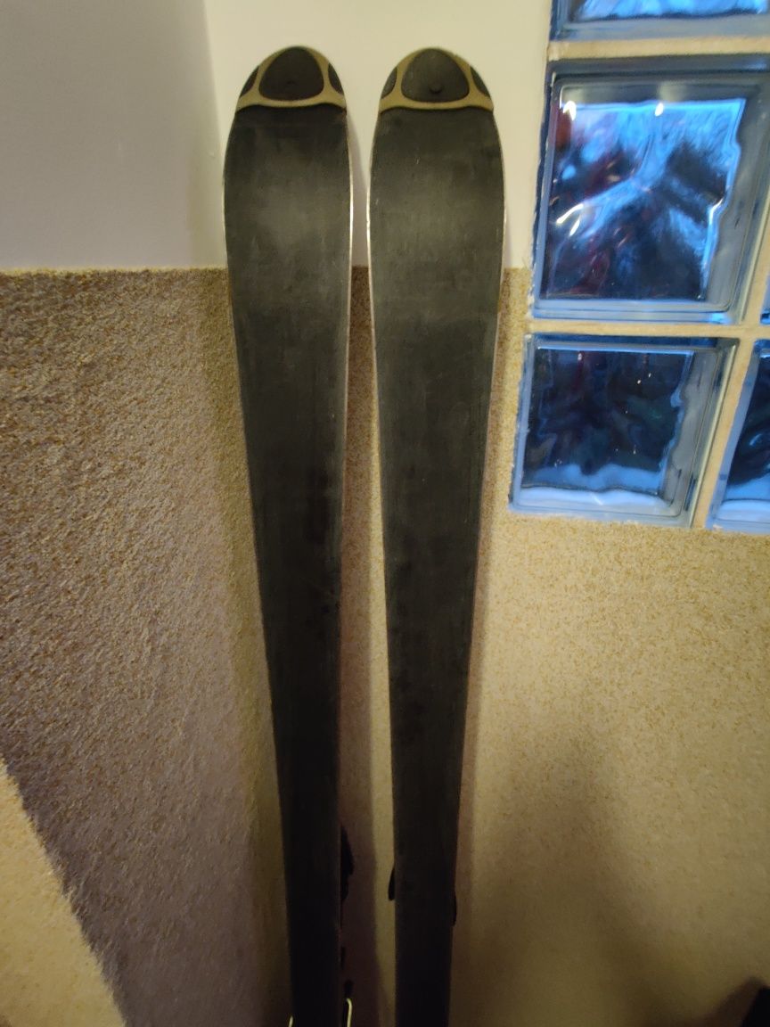 Narty 168 cm . . . . .
