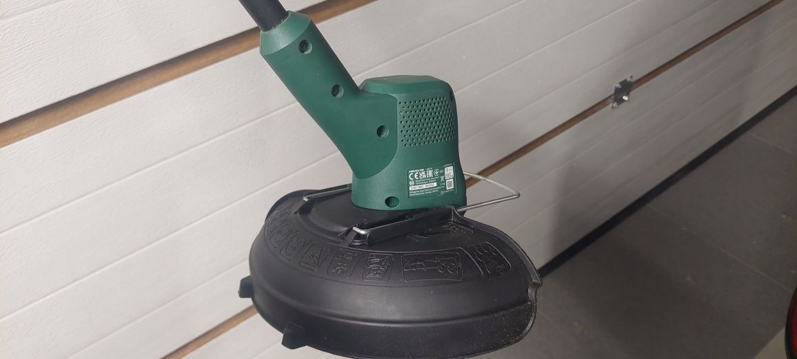 Podkaszarka akumulatorowa 26 cm EASYGRASSCUT 18V-26 BOSCH (korpus)