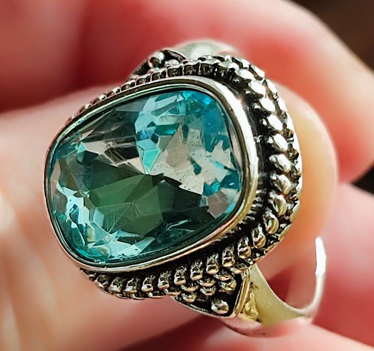 Lazurowy pierścionek, kilka rozmiarow