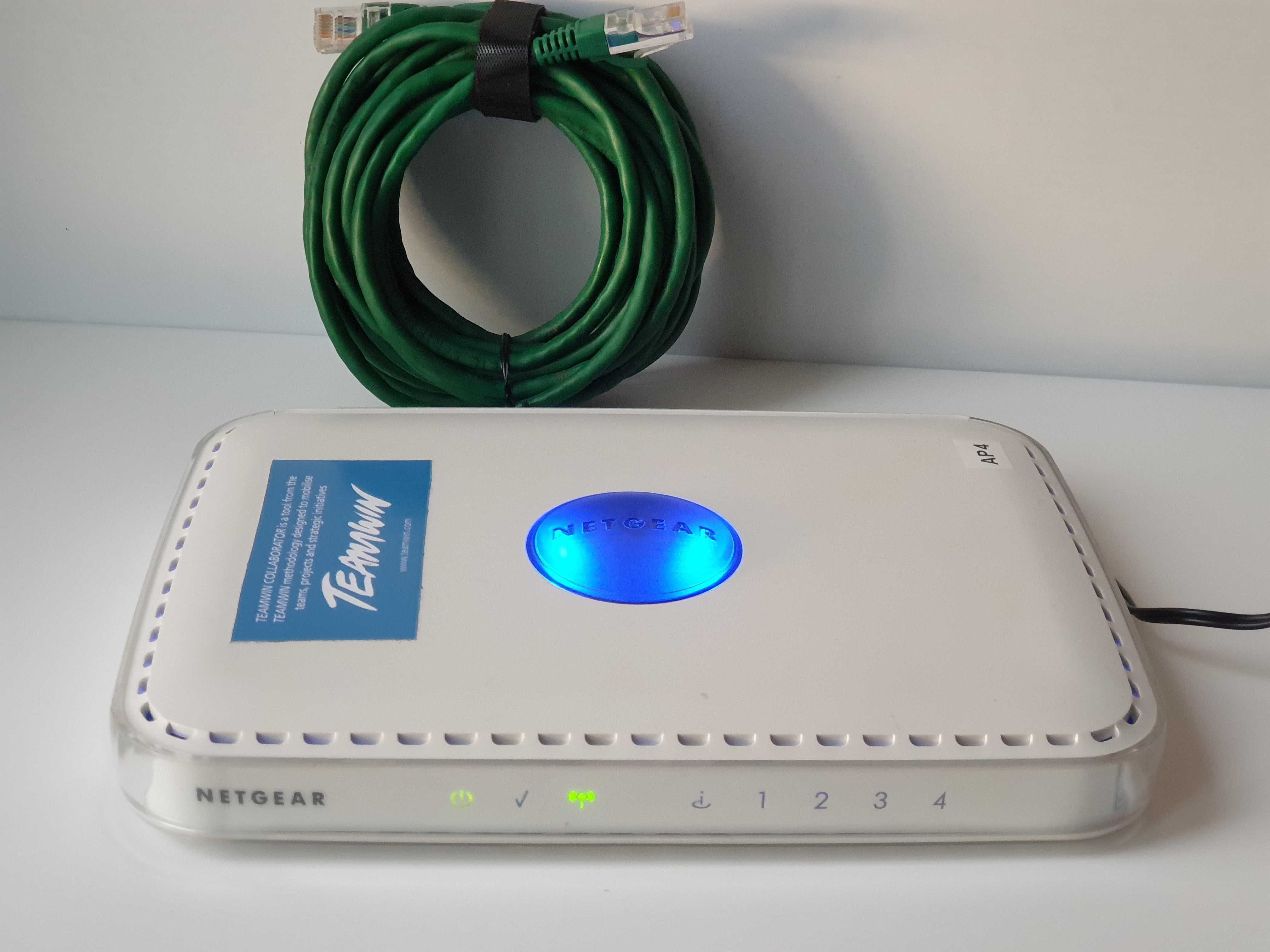 Роутер WI-FI Netgear WPN824 MIMO