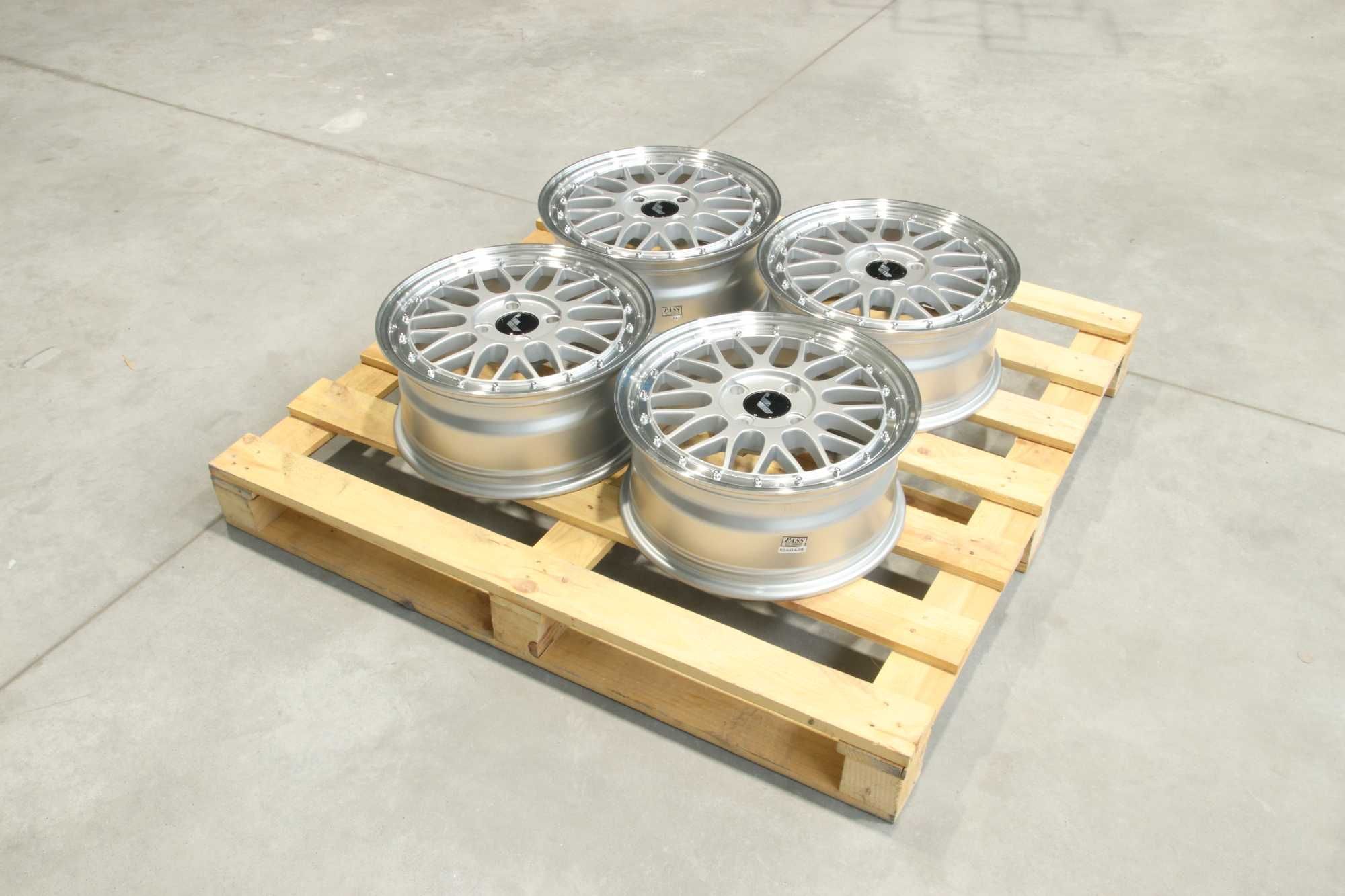 !OUTLET! Felgi Japan Racing JR23 16x7 ET40 4x114,3 Hyper Silver