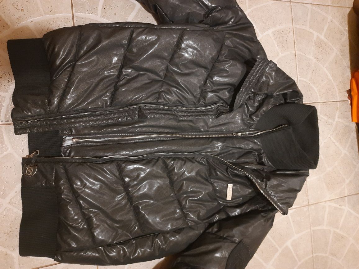 Куртка   зимова розмір  XL , фірми NICKELSON   б/у в ідеальному стані