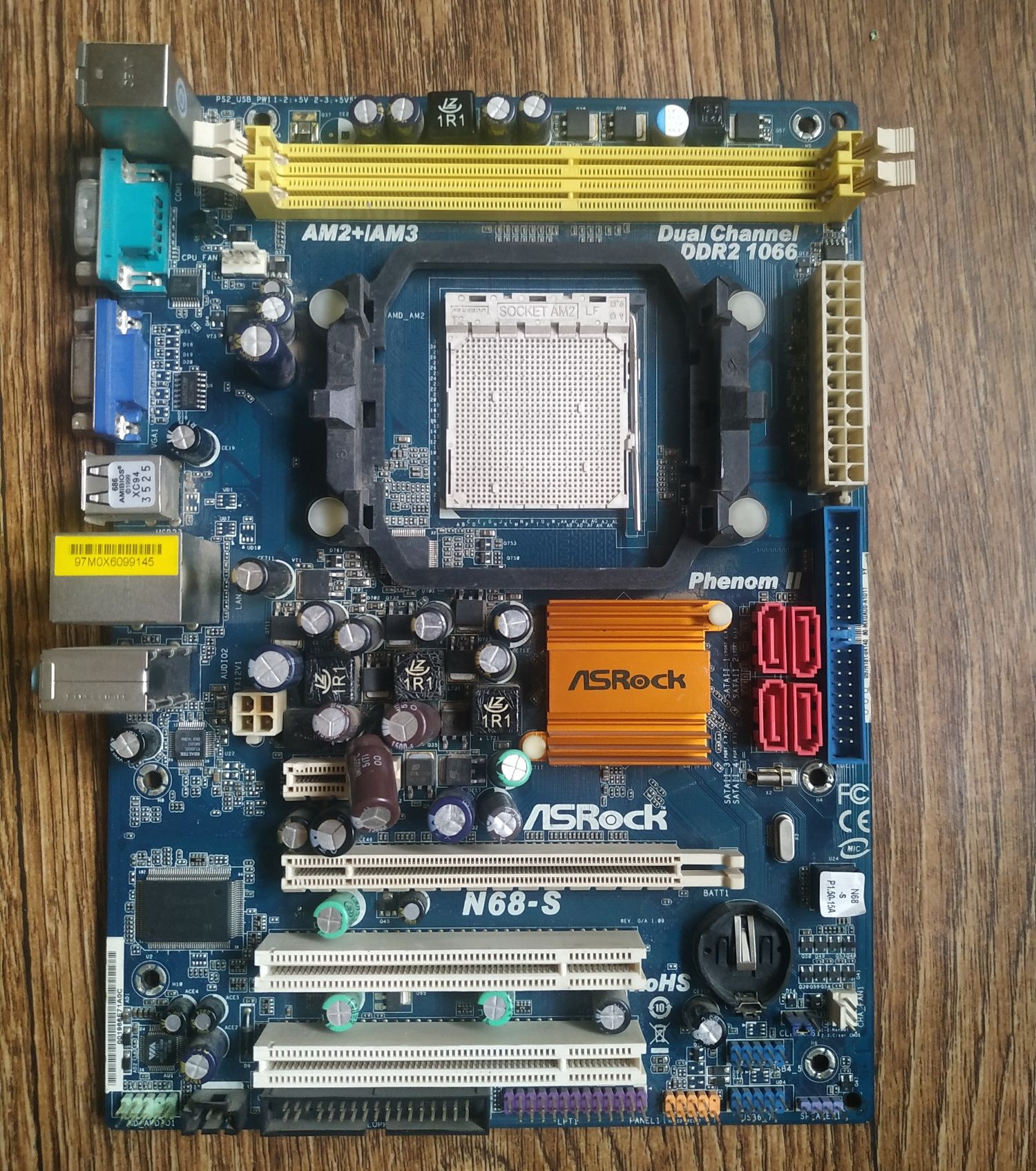 Продам ASRock N68-S