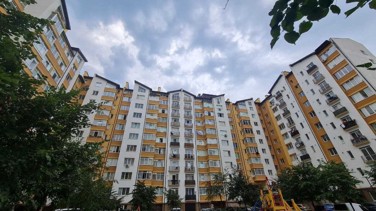 Продам 3-кімн. квартиру з ремонтом на 3-му пов. в закритому ЖК