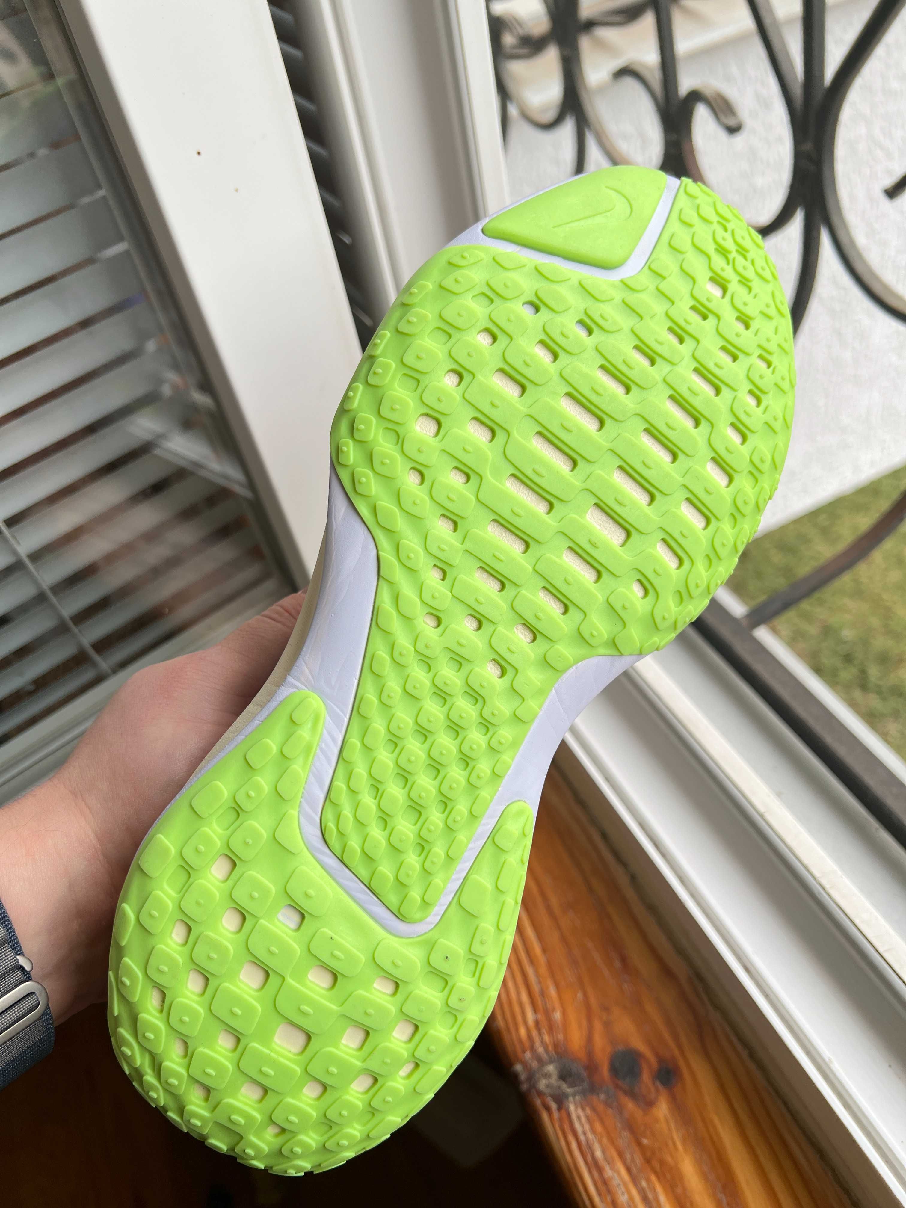 Чоловічі кросівки кроссовки Nike ZoomX Invincible run 3