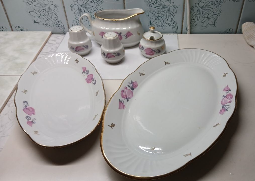 Рижский фарфор блюдо, соусник, перечница, солянка, горчичница