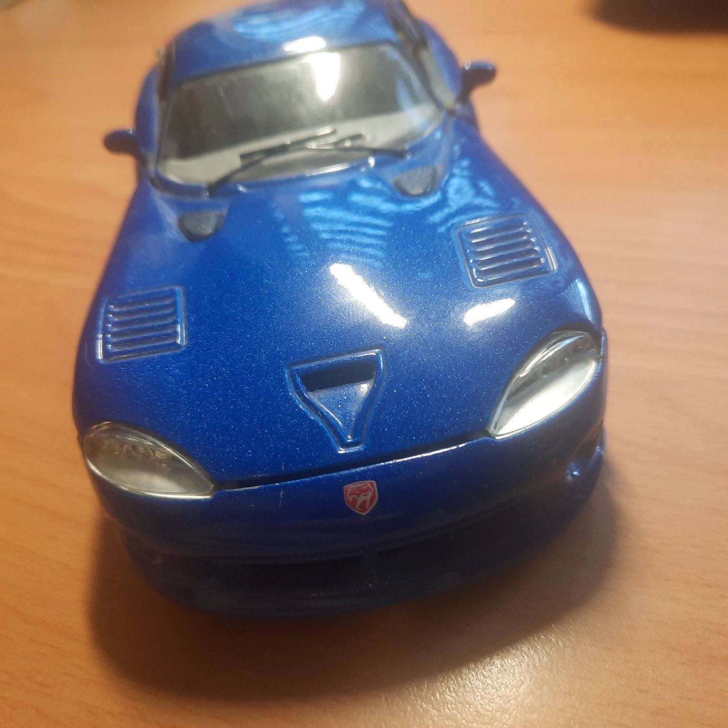 Іграшкова машинка Viper GTS coupe