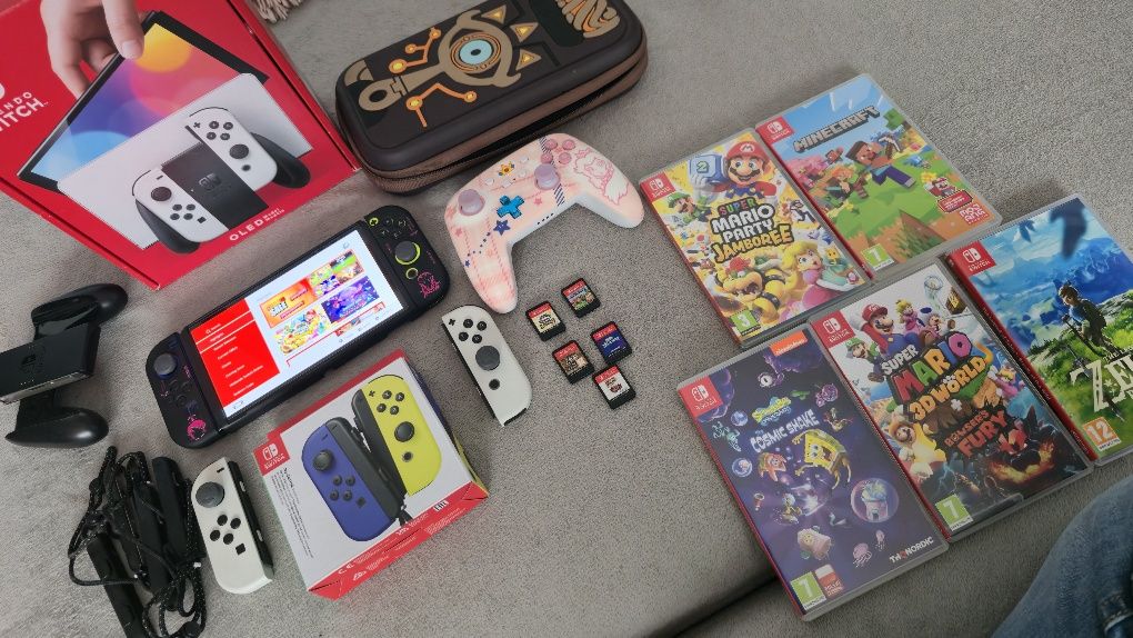 Nintendo Switch Oled + gry + kontroler + 2x Joy-Con  +