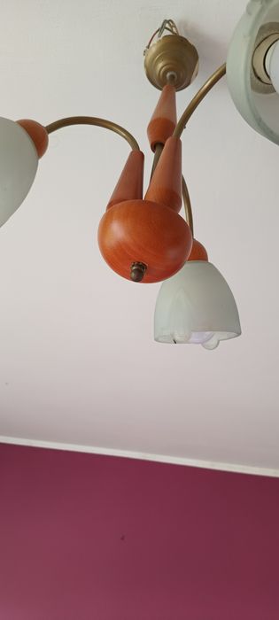 Lampa pokojowa na trzy klosze