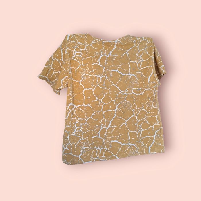 Lekki t-shirt na lato