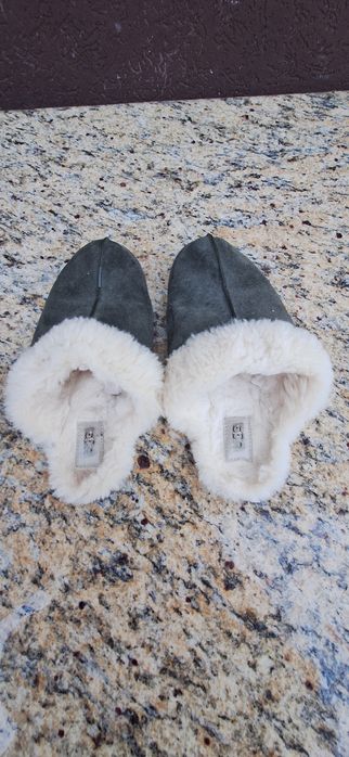 Kapcie UGG wełna merino 41