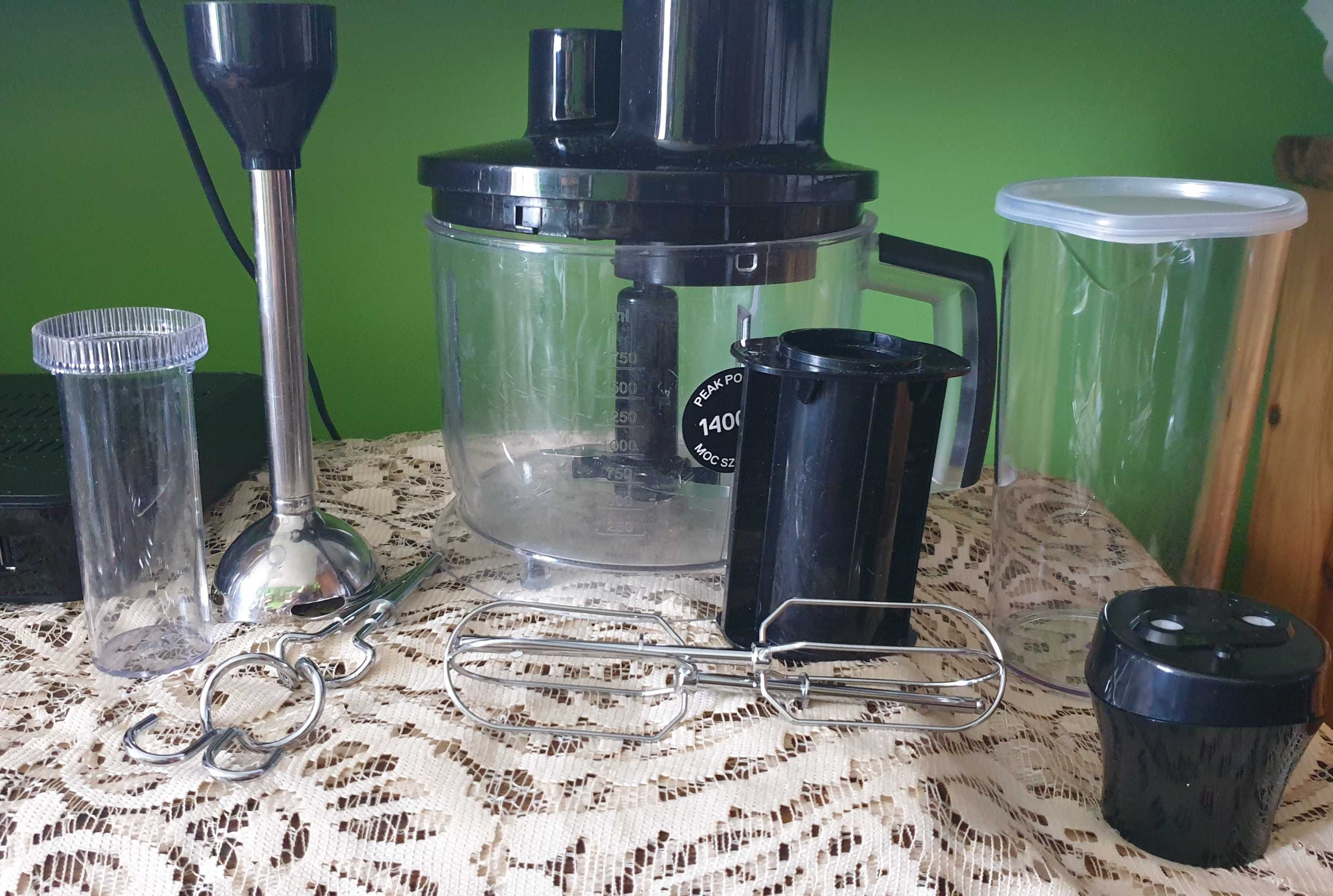 Sprzedam niekompletny robot -Homekraft Blender Sunt Plus-Używany.