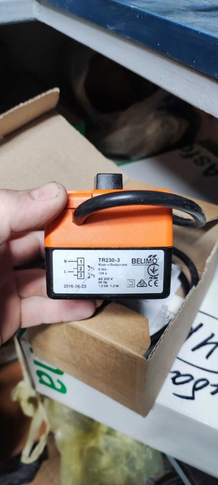 Шаровий трьохходовийклапан Belimo серії R3015-1P6-B1