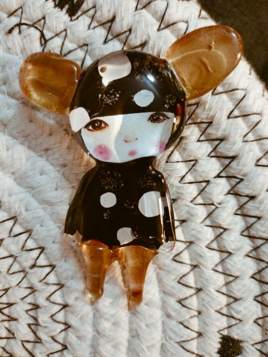 Misiuro broszka szklana