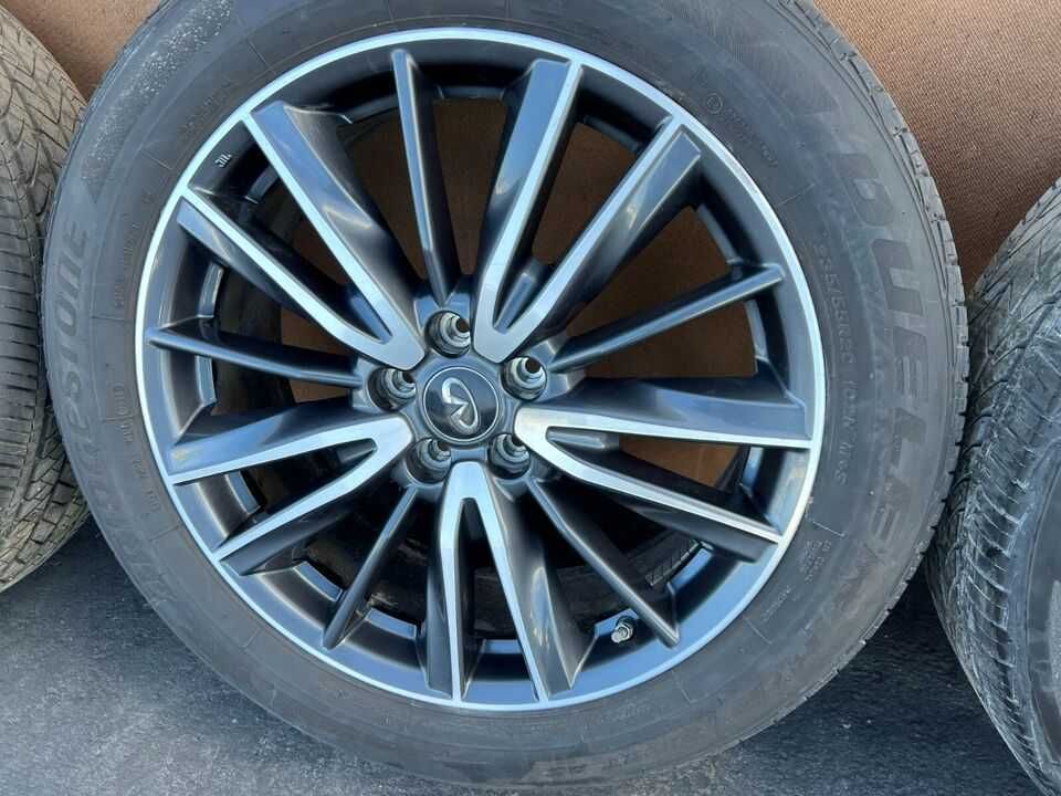 Козирні диски R20 INFINITI 7.5J шикарно виглядають на любому Інфініті