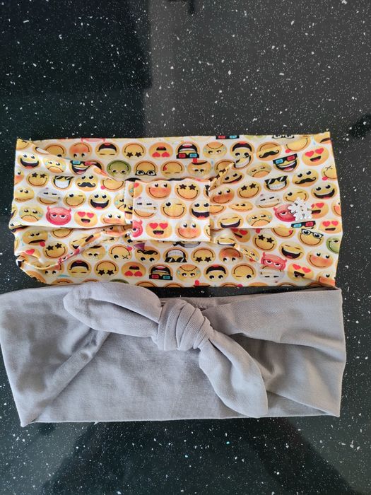 Dwie opaski szerokie dla dziewczynki 6-10 emotki pin up