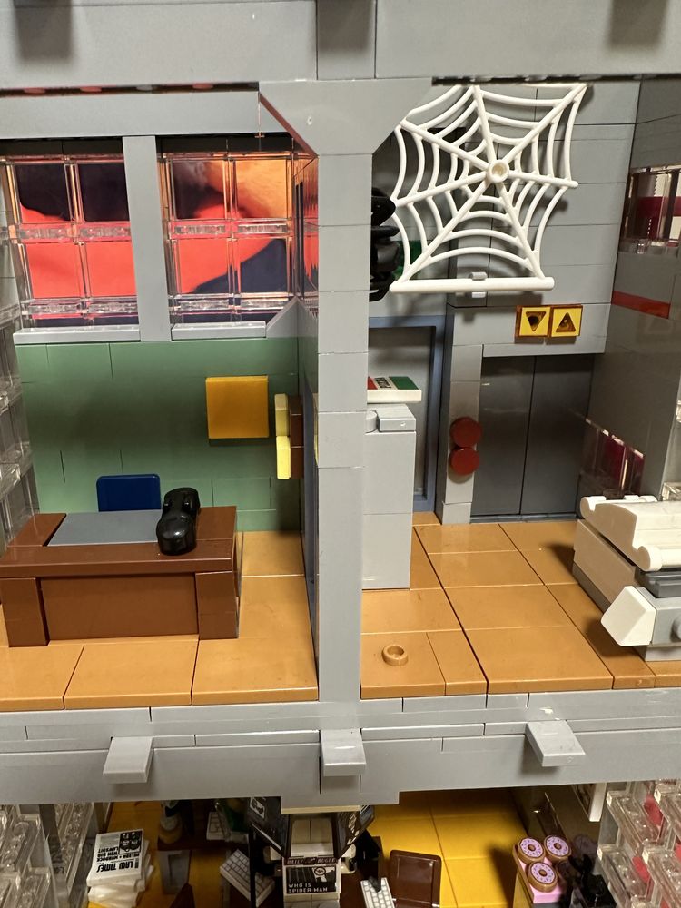 Конструктор LEGO super Heroes Marvel Людина павук : Дейлі Бьюґл (76178