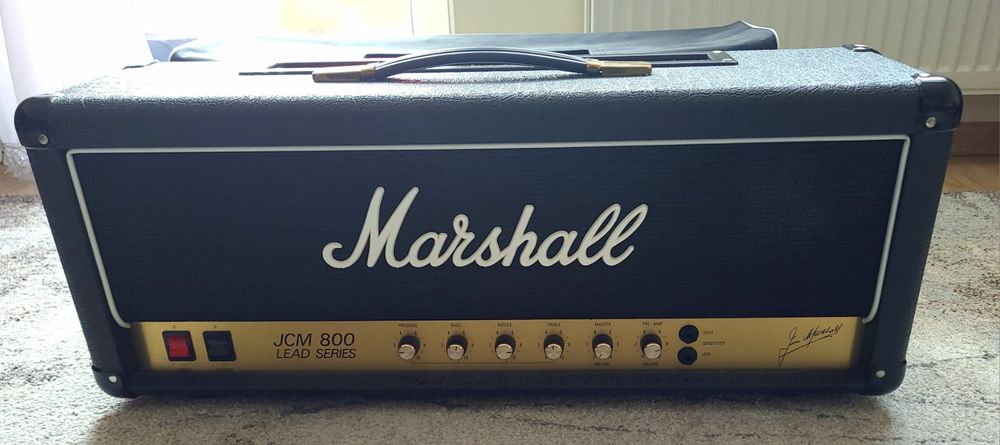 Marshall JCM 800  2203x