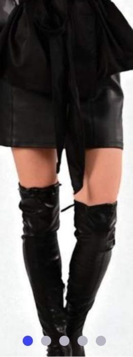 Ботфорди довгі на худу ніжку