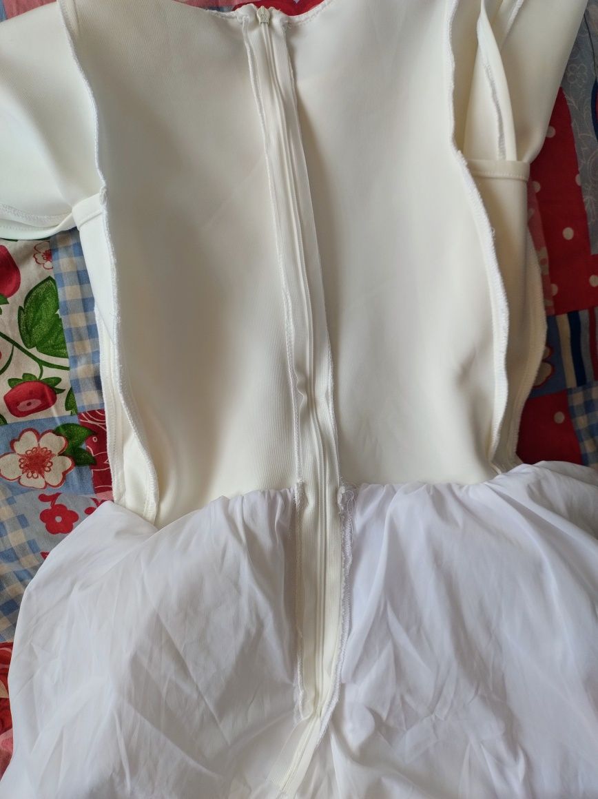 Sukienka biała ecru dla dziewczynki komunia okazja przebranie
