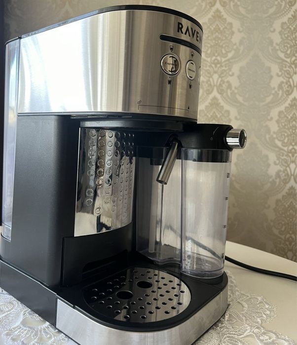 Кавоварка RAVEN, підігрівач чашки