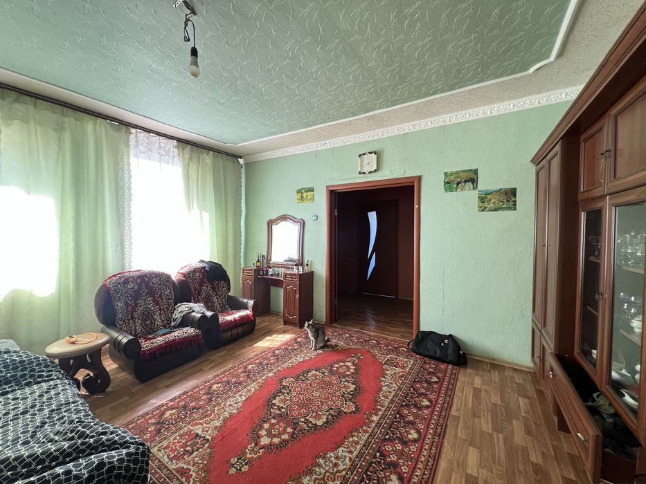 Продам хороший цегляний будинок в місті Узин