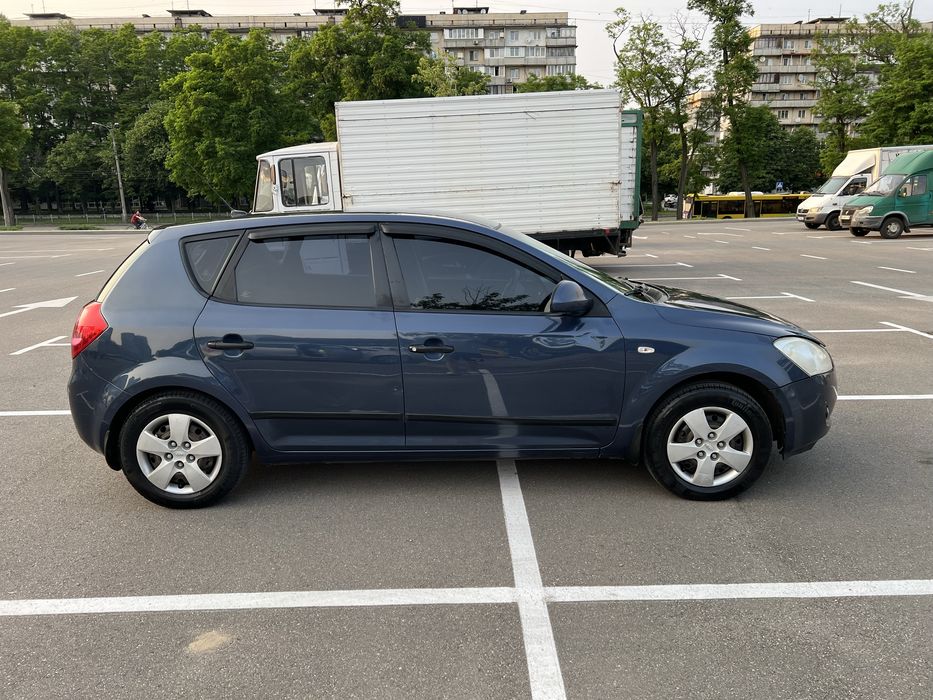 Продам Kia cee’d