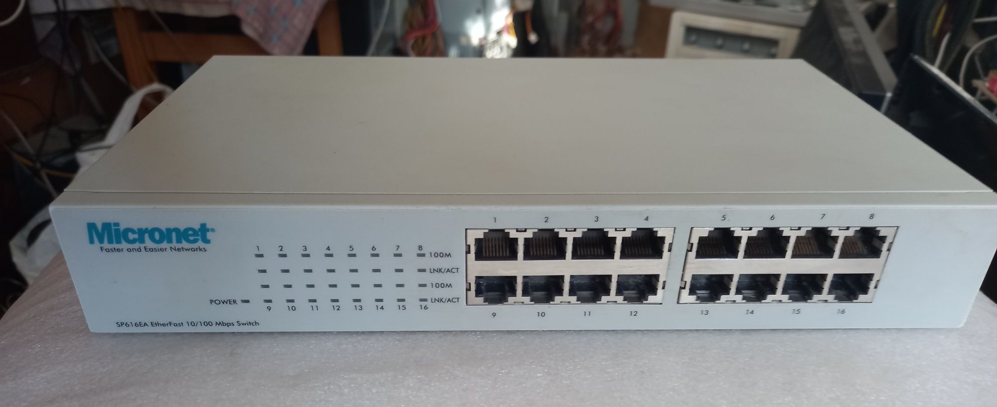 Коммутатор сетевой MicroNet SP616ea  16-портовый