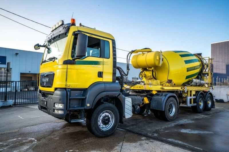 Вантажний автомобіль MAN TGS 18.440 BLS 4x4 (+cardan)+STETTER 10M3