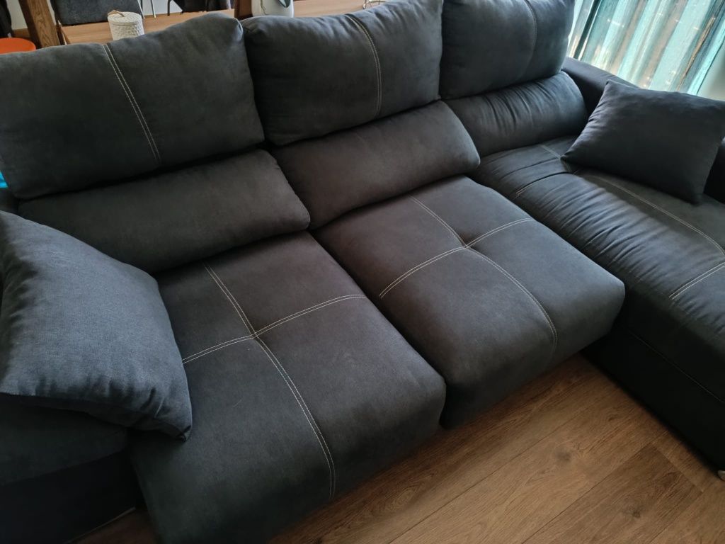Sofá com chaise longue