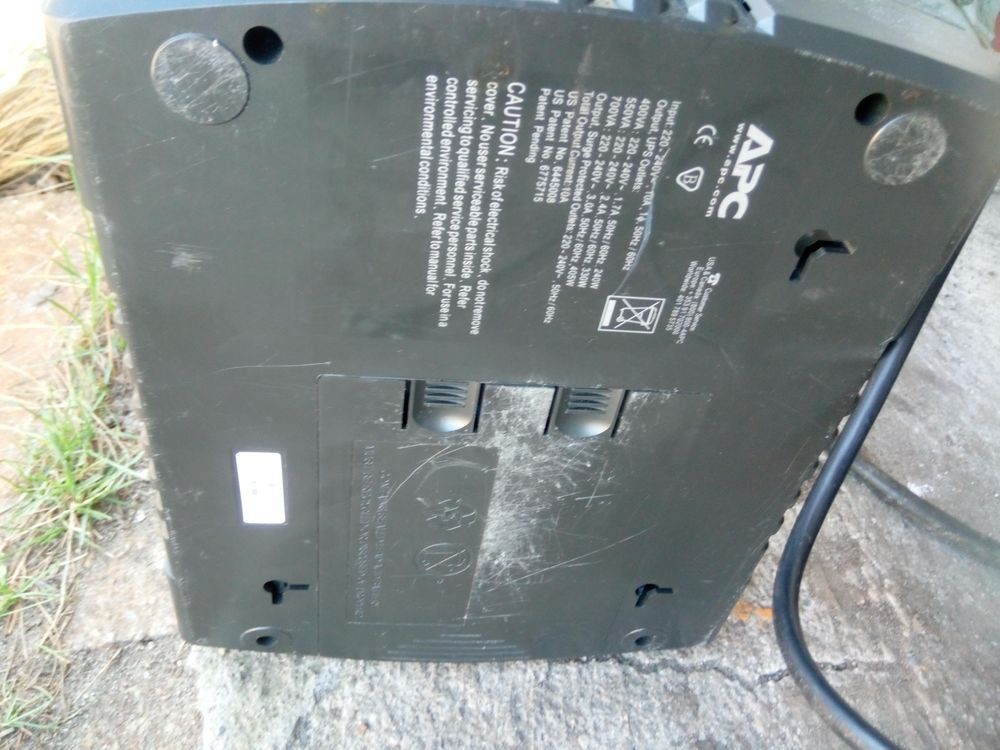 Apc  UPA 400 UPS