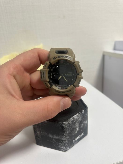 Продам годинник Casio GBA-900 оригінал