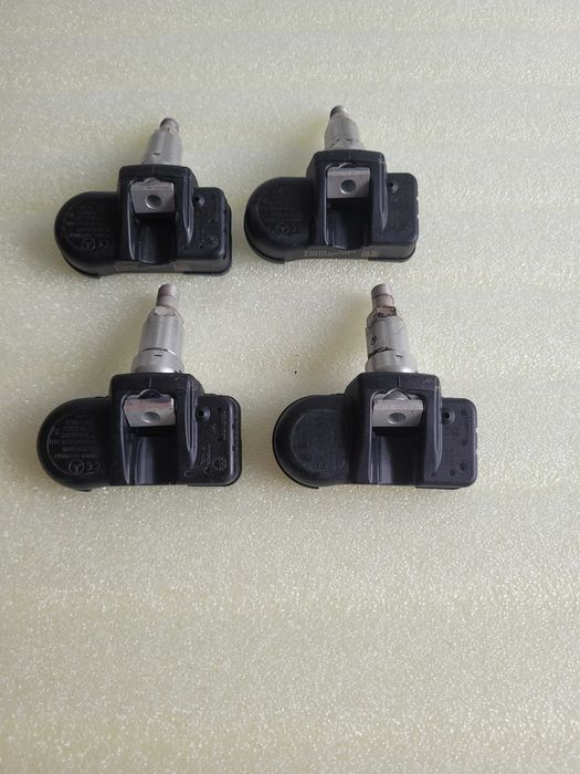 Oryginalne czujniki ciśnienia Mercedes/ Smart