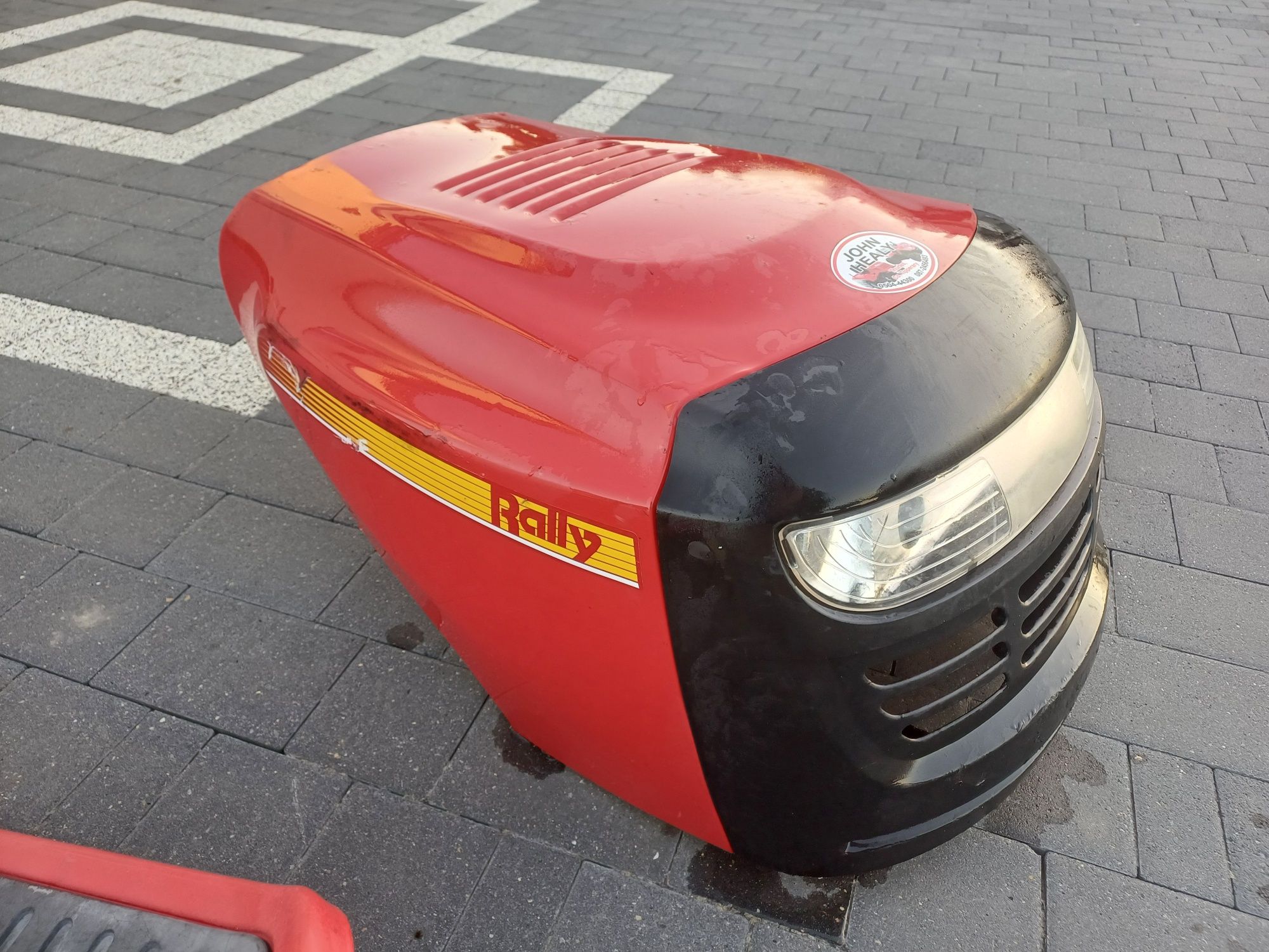 Części do traktorka kosiarki,części husqvarna,maska,skrzynia,plastiki
