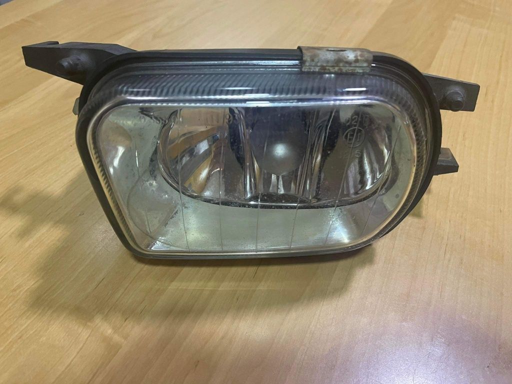 Farol nevoeiro Mercedes Classe C, W203