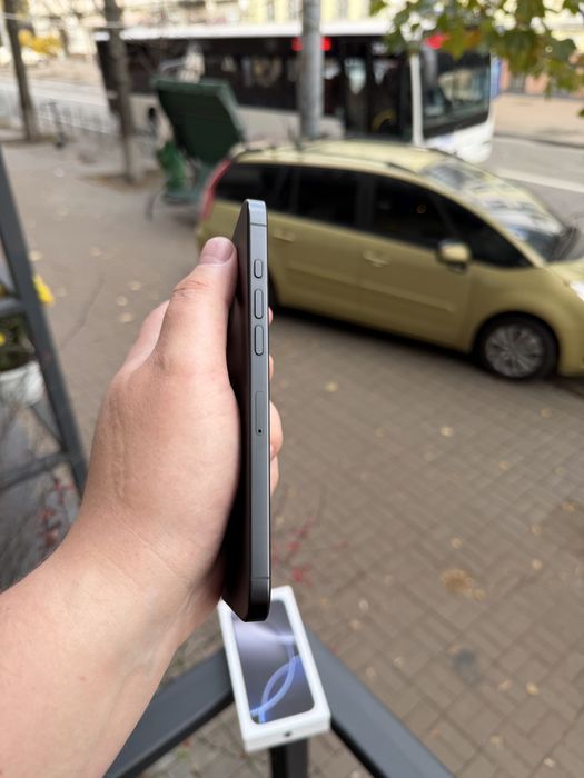 iPhone 16 Pro Max 256gb Black Titanium (100% акумулятор)