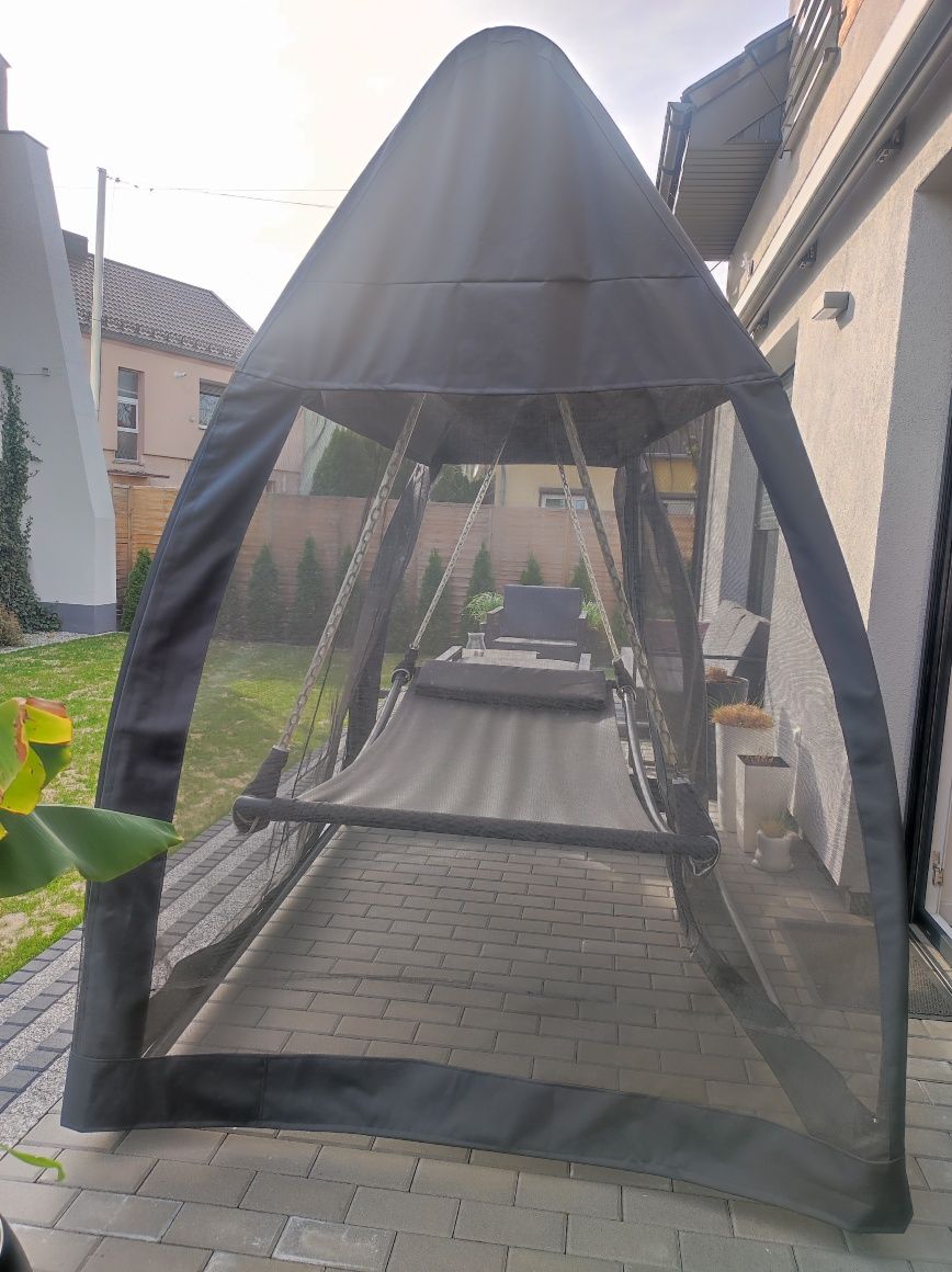 Leżanka hamak ogrodowy z moskitiera