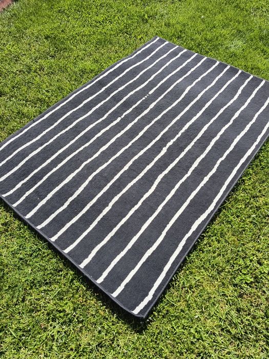 Dywan 130x190 używany do odświeżenia.