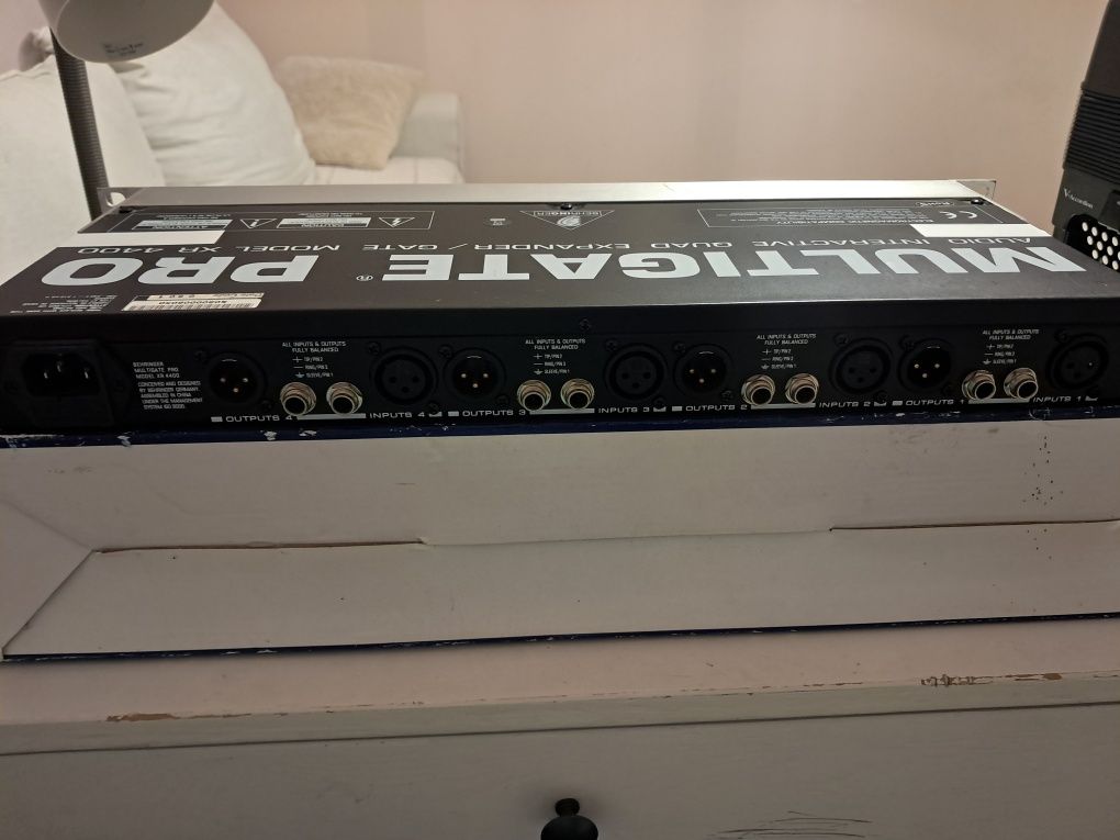 Behringer Multigate PRO XR4400 Expander/bramka.  Jak Nowa.