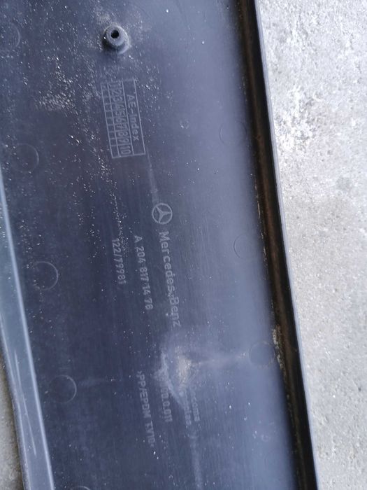 w204  ramka tablicy rejestracyjnej amg